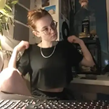 Snapshot of Shy_Bamby chatting on February 25, 7:45 pm Shy Bamby online show from February 25, 7:45 pm