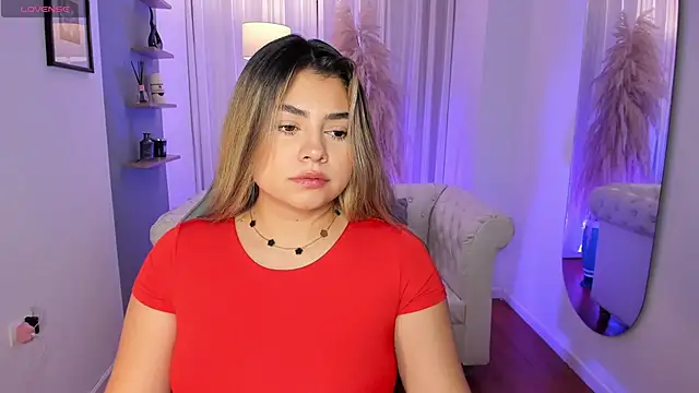 Snapshot of taylor_smiith1 chatting on January 15, 9:07 pm taylor smiith1 online show from January 15, 9:07 pm