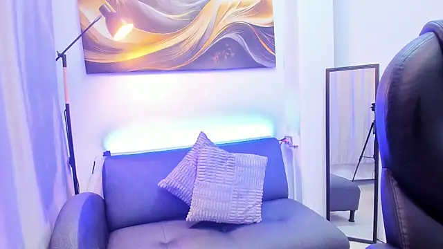 Britney Cortez online show from February 17, 12:12 pm