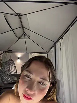 AliciaWhite nt online show from May 24, 1:43 am