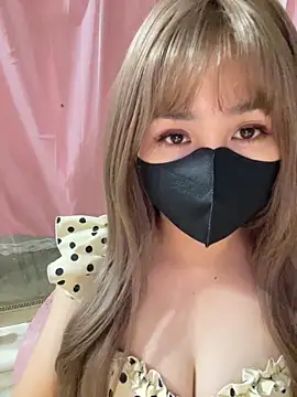 -Violet-t online show from May 4, 12:45 pm