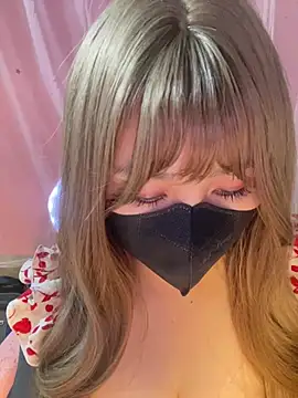 -Violet-t online show from June 18, 2:54 pm