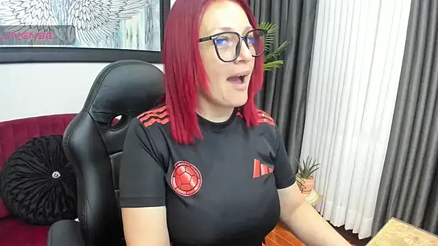 VictoriaPaker online show from March 10, 11:37 am