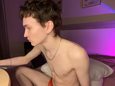 Snapshot of Eric_Dark chatting on February 21, 4:30 pm Eric Dark online show from February 21, 4:30 pm