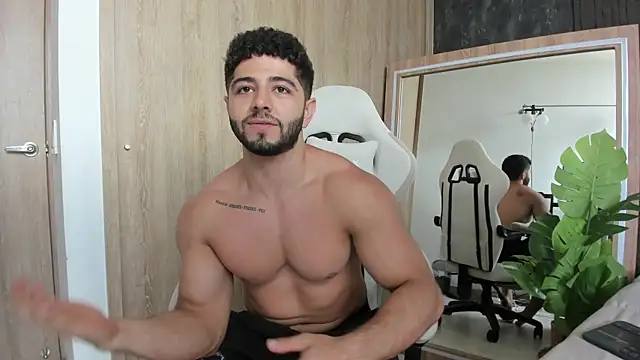Thiago moretti online show from May 28, 4:26 pm