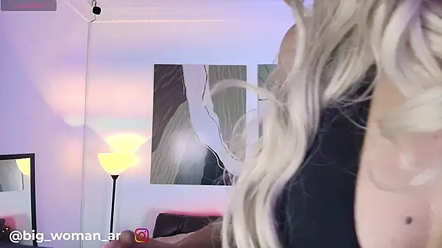 big woman online show from February 6, 3:33 am