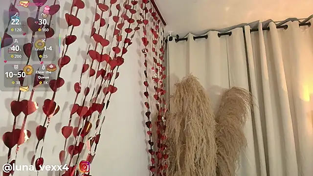 big woman online show from February 15, 3:03 am