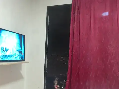 Snapshot of roddy07rich chatting on January 12, 2:06 am roddy07rich online show from January 12, 2:06 am