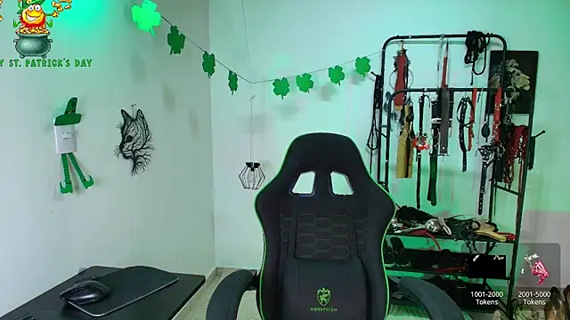 Snapshot of ariannaconnor_ chatting on March 19, 2:43 pm ariannaconnor online show from March 19, 2:43 pm