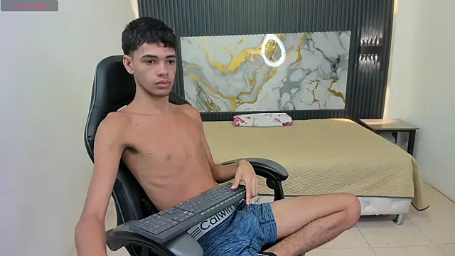 Dark Desiree18 online show from March 5, 12:12 pm