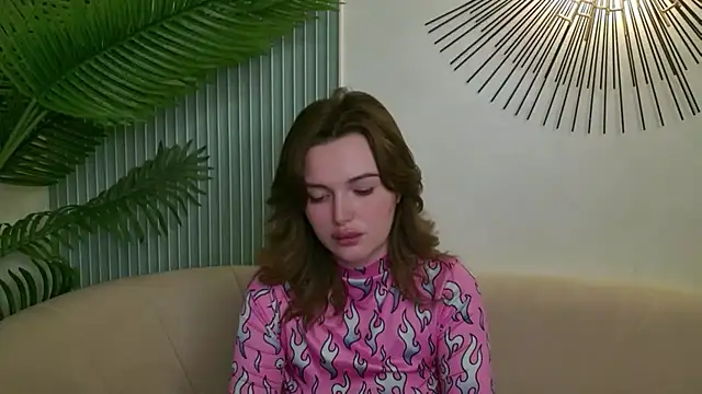 Karina Thorn online show from March 29, 8:42 pm