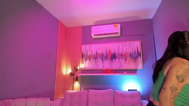 lilian vergara online show from March 18, 7:50 pm