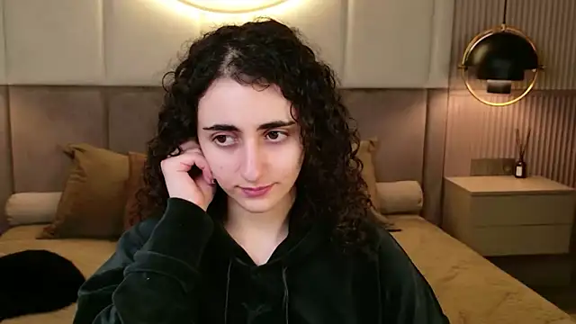 Susan Fors online show from March 28, 5:51 am