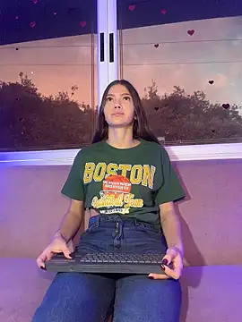 EmmaJhoons online show from February 21, 11:44 am