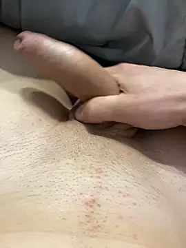 Snapshot of misteryboi chatting on February 27, 10:43 pm misteryboi online show from February 27, 10:43 pm