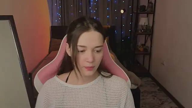 Snapshot of Seline_Vibe chatting on February 5, 5:23 am Seline Vibe online show from February 5, 5:23 am