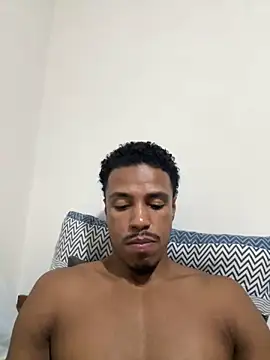 LorenzoBlack27 online show from May 15, 11:45 pm