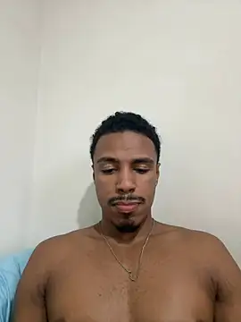 LorenzoBlack27 online show from June 19, 7:39 pm