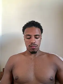 LorenzoBlack27 online show from June 26, 8:24 pm