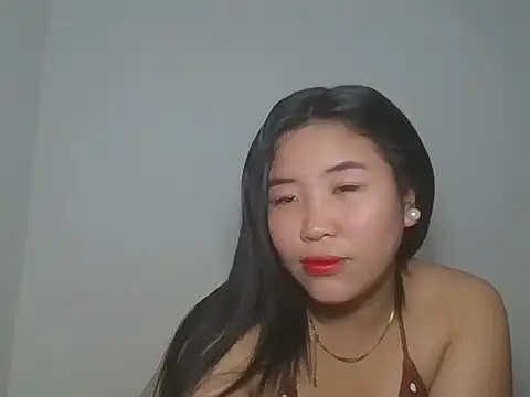 Zyeiii online show from February 2, 4:49 pm