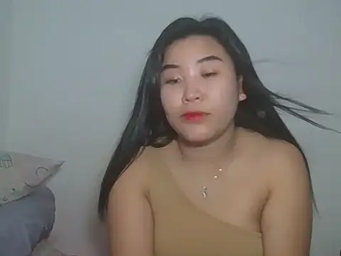 Zyeiii online show from February 27, 3:45 pm