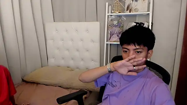 davincihugecock online show from February 25, 4:38 pm