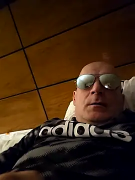 no snitch isoke online show from February 2, 4:22 am