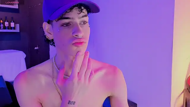 Snapshot of nova_salvatore chatting on February 26, 4:00 am nova salvatore online show from February 26, 4:00 am