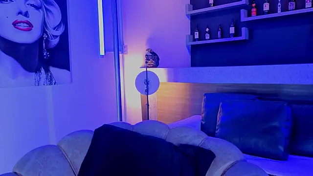 Snapshot of nova_salvatore chatting on March 17, 2:27 am nova salvatore online show from March 17, 2:27 am