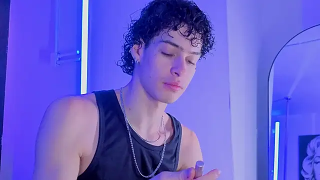 Snapshot of nova_salvatore chatting on March 23, 2:48 am nova salvatore online show from March 23, 2:48 am