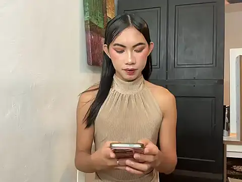 Massivecockfiona online show from June 15, 9:22 am