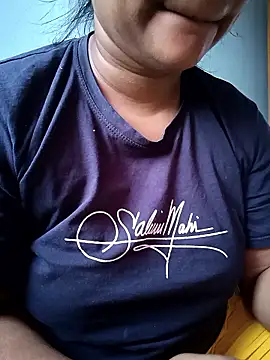 Snapshot of Desi_Nil_pori chatting on January 14, 4:51 am Desi Nil pori online show from January 14, 4:51 am