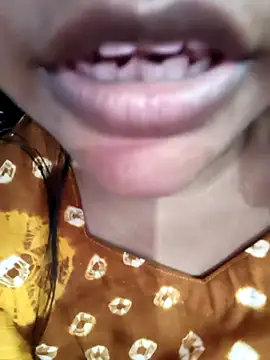 Snapshot of Desi_Nil_pori chatting on February 22, 4:49 pm Desi Nil pori online show from February 22, 4:49 pm