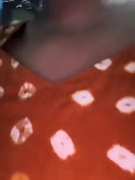 Snapshot of Desi_Nil_pori chatting on May 7, 6:13 pm Desi Nil pori online show from May 7, 6:13 pm