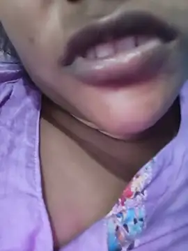 Snapshot of Desi_Nil_pori chatting on May 19, 4:46 pm Desi Nil pori online show from May 19, 4:46 pm