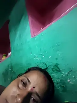 Snapshot of Reena_lodha chatting on July 1, 11:15 pm Reena lodha online show from July 1, 11:15 pm