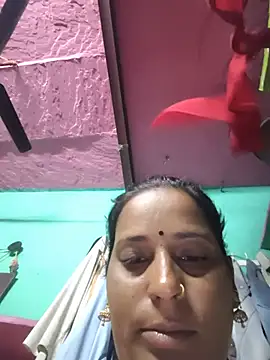 Snapshot of Reena_lodha chatting on July 19, 10:02 pm Reena lodha online show from July 19, 10:02 pm