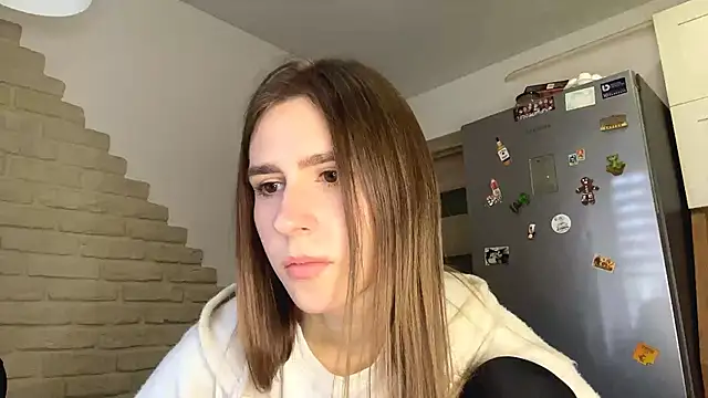 ElsieKuhlmann online show from March 21, 6:18 am