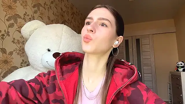 ElsieKuhlmann online show from March 28, 10:04 am