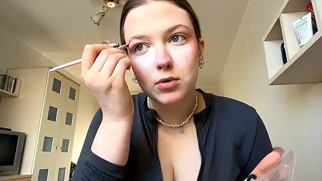 JammieMickiewicz online show from March 5, 6:09 am