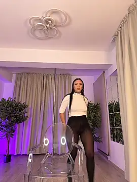 JulietNova online show from February 11, 5:01 am