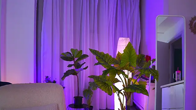 Snapshot of Arabian_Rose chatting on July 29, 8:18 pm Arabian Rose online show from July 29, 8:18 pm