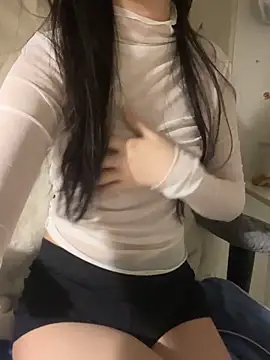 Snapshot of Linaa_sexxy chatting on February 9, 5:17 pm Linaa sexxy online show from February 9, 5:17 pm