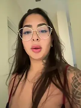 Snapshot of maferalvarexxx chatting on May 10, 2:44 pm maferalvarexxx online show from May 10, 2:44 pm