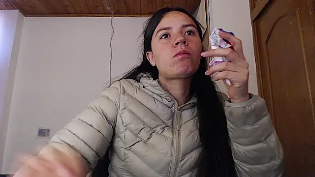 Shanel Lozano online show from April 30, 9:52 pm