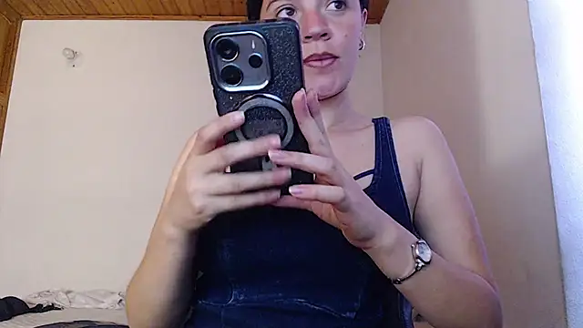 Shanel Lozano online show from May 24, 4:23 pm