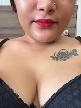 Snapshot of HotNeha08 chatting on May 15, 4:08 am HotNeha08 online show from May 15, 4:08 am