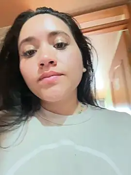 Veronica Wins  online show from February 11, 7:08 pm