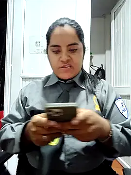 Snapshot of Isabel_3 chatting on February 27, 4:01 am Isabel 3 online show from February 27, 4:01 am