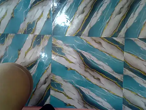 Snapshot of CreamyCupCake_96 chatting on February 28, 6:09 pm CreamyCupCake 96 online show from February 28, 6:09 pm